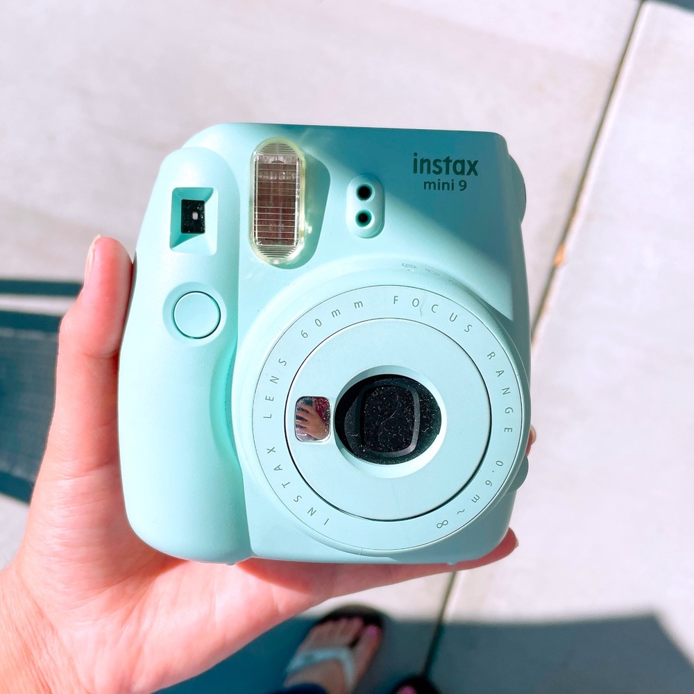 Fuji Film Polaroid Camera💙